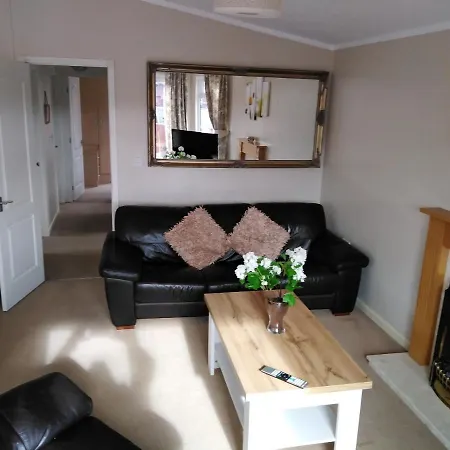Charming 3-bed In Malton With Hot Tub